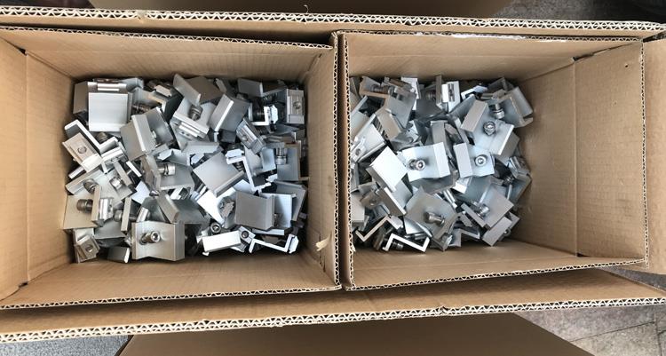 详情图 3 Solar Panel End Clamps.jpg